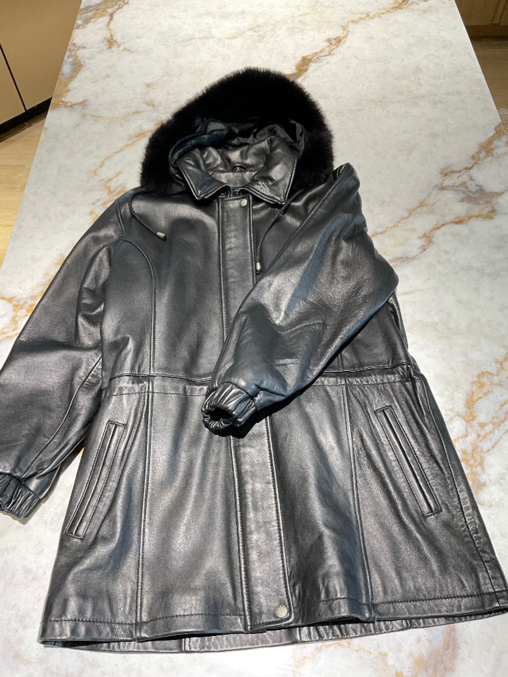 Women’s leather heavy jacket